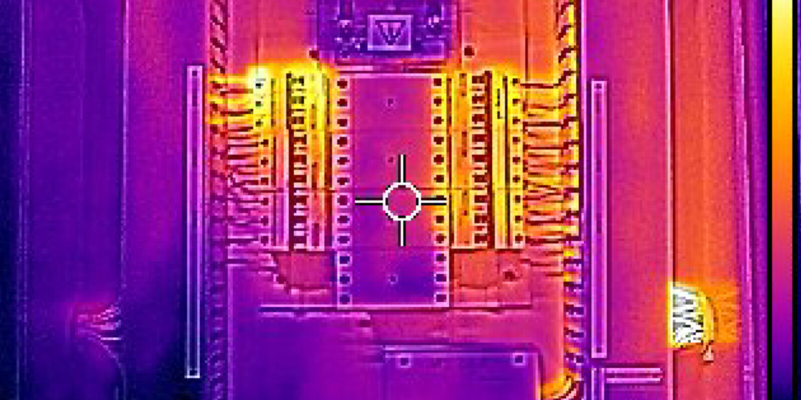 Thermal imaging screen of an electrical main distribution frame.